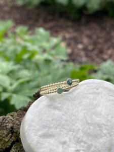 Pareldraad ringen toermalijn in 14 karaat geelgoud
